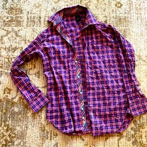 Stylish collared shirt!